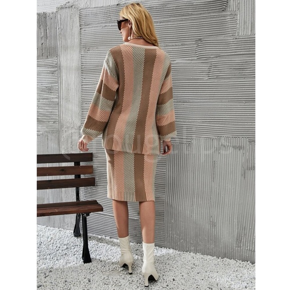 2 Piece Knit Suit Colorblock Stripe Sweater and Skirt - Picture 4 of 10